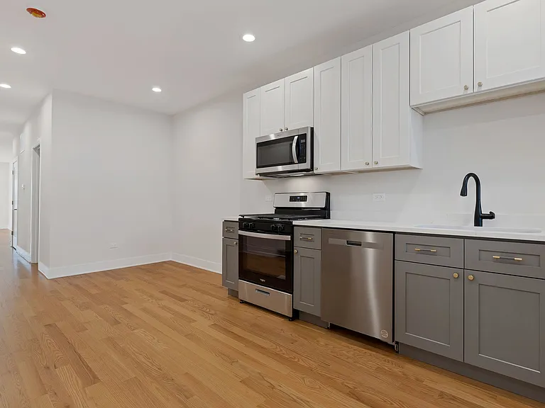 6446 N Bosworth Ave #1 — Photo 17