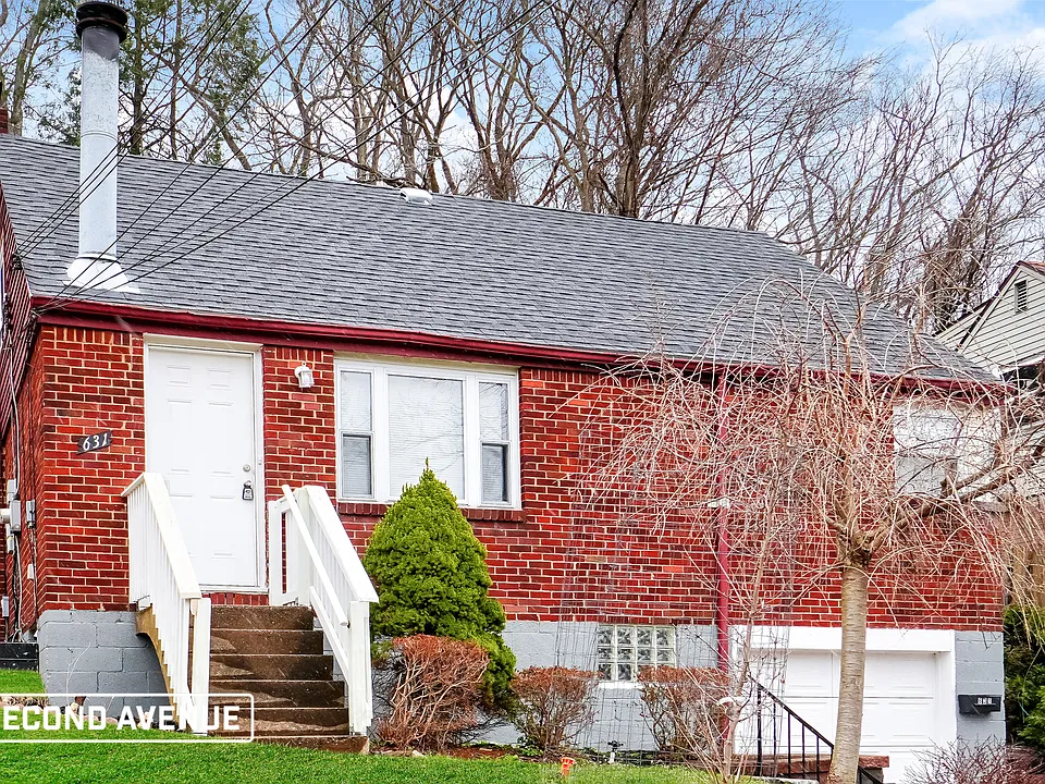 631 Churchill Ave