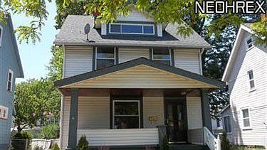 1st image of 1562 Larchmont Ave
