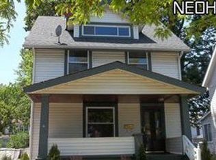 1562 Larchmont Ave, Lakewood, OH 44107