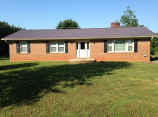 368 Phillips Rd, Columbus, NC 28722