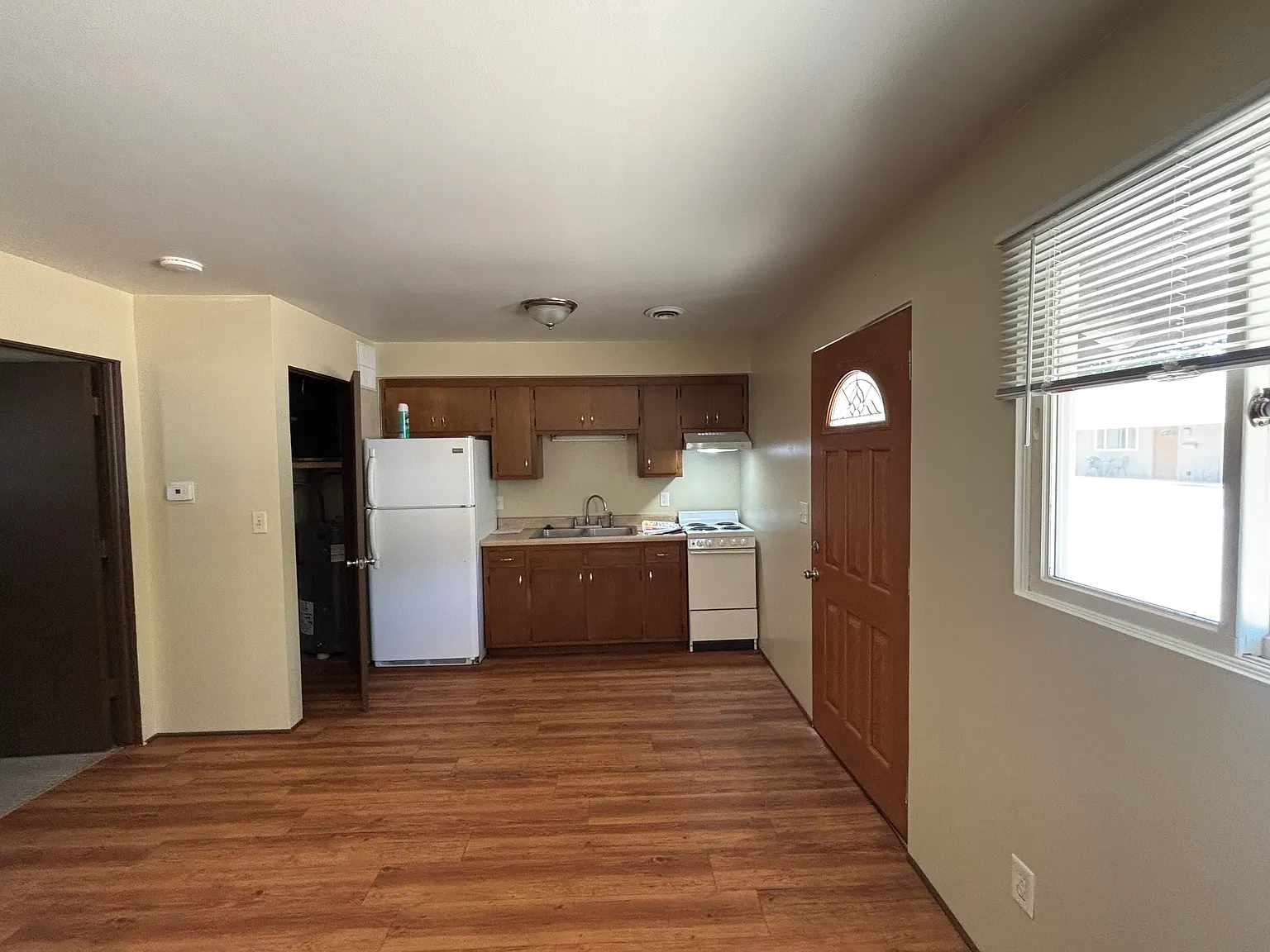 1 bed, 550 sqft, $795 — Photo 3