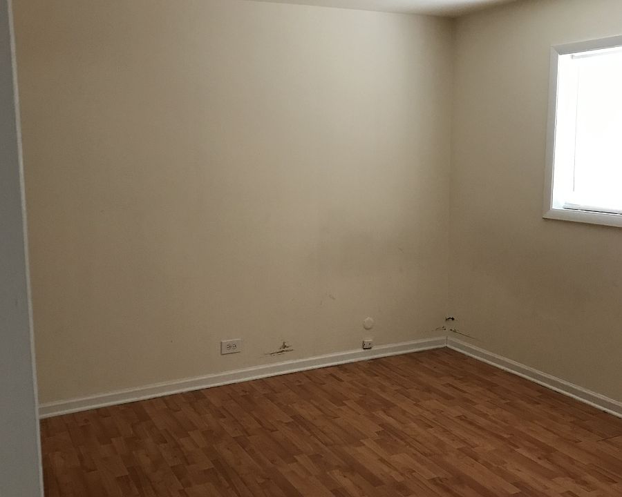 2nd image of 1404 W Sherwin Ave #Gs