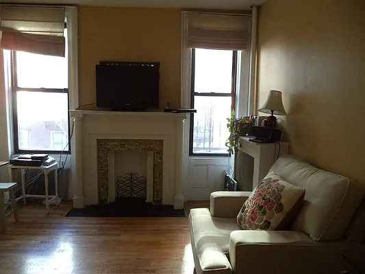 Rented by Prince Real Estate Associates LLC | media 34