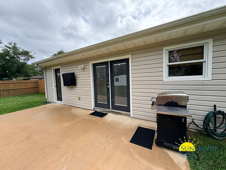 48 Poulton Dr — Photo 23