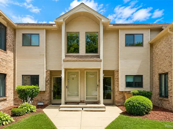 42739 Lilley Pointe Dr, Canton, MI 48187