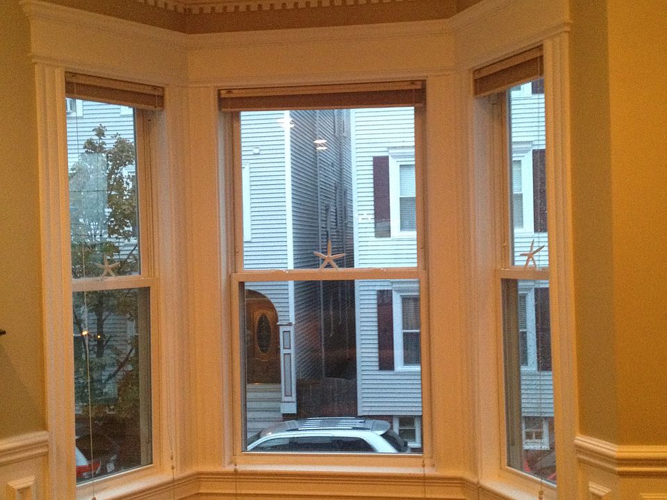Bow windows, crown molding