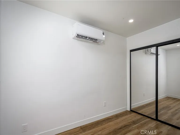 918 N Enid Ave — Photo 6