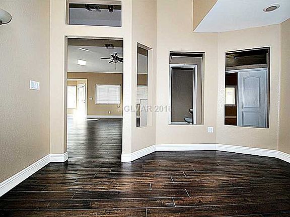 5th image of 5701 Island Mist St
