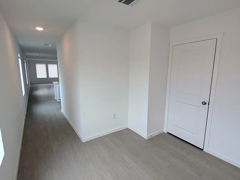 19004 Encanto Aly — Photo 2