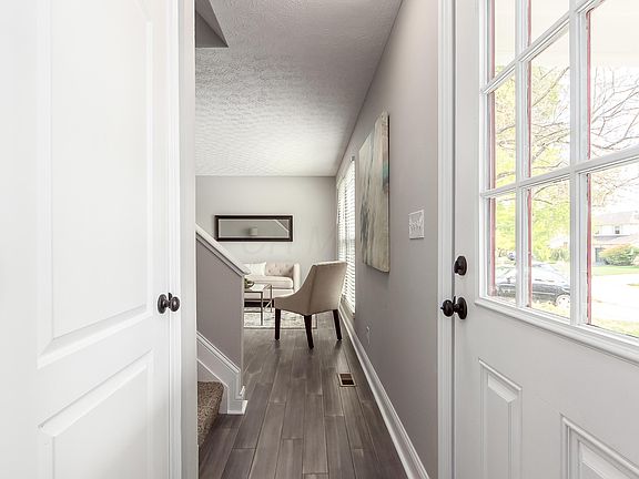 4th image of 2226 Otter Ln
