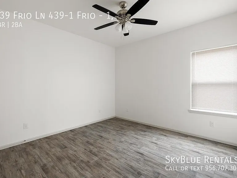 439 Frio Ln #1 — Photo 6