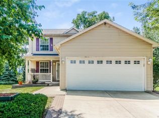 616 Heritage Cir, Fenton, MI 48430