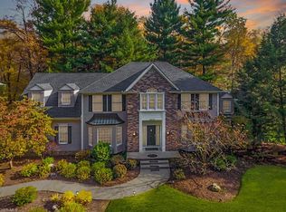 6515 Chagrin River Rd, Bentleyville, OH 44022
