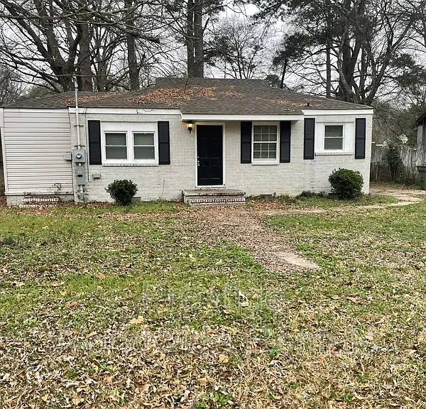 1034 Brooks Rd — Photo 1