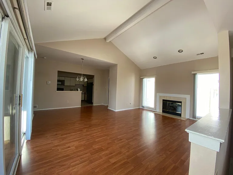 29315 Laurel Dr — Photo 8