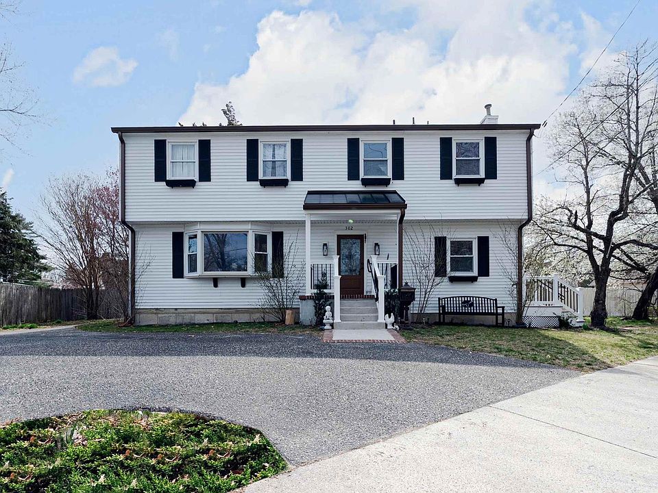 1st image of 302 Lenape Ave