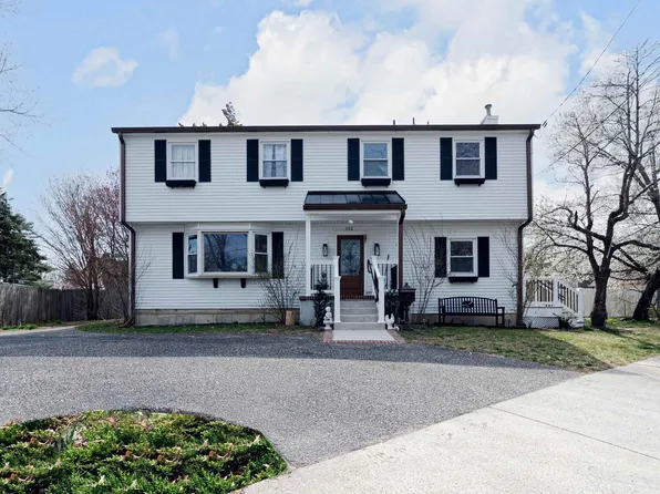 302 Lenape Ave, Mays Landing, NJ 08330