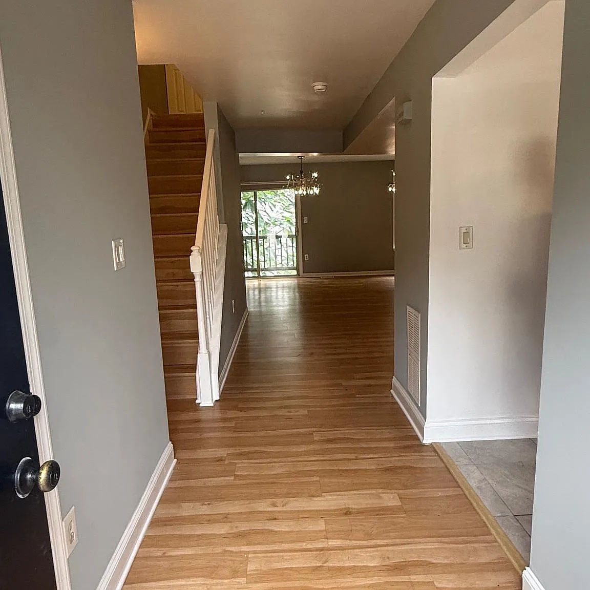 4 bed, 3.5 bath, 1424 sqft, $3,700 — Photo 4