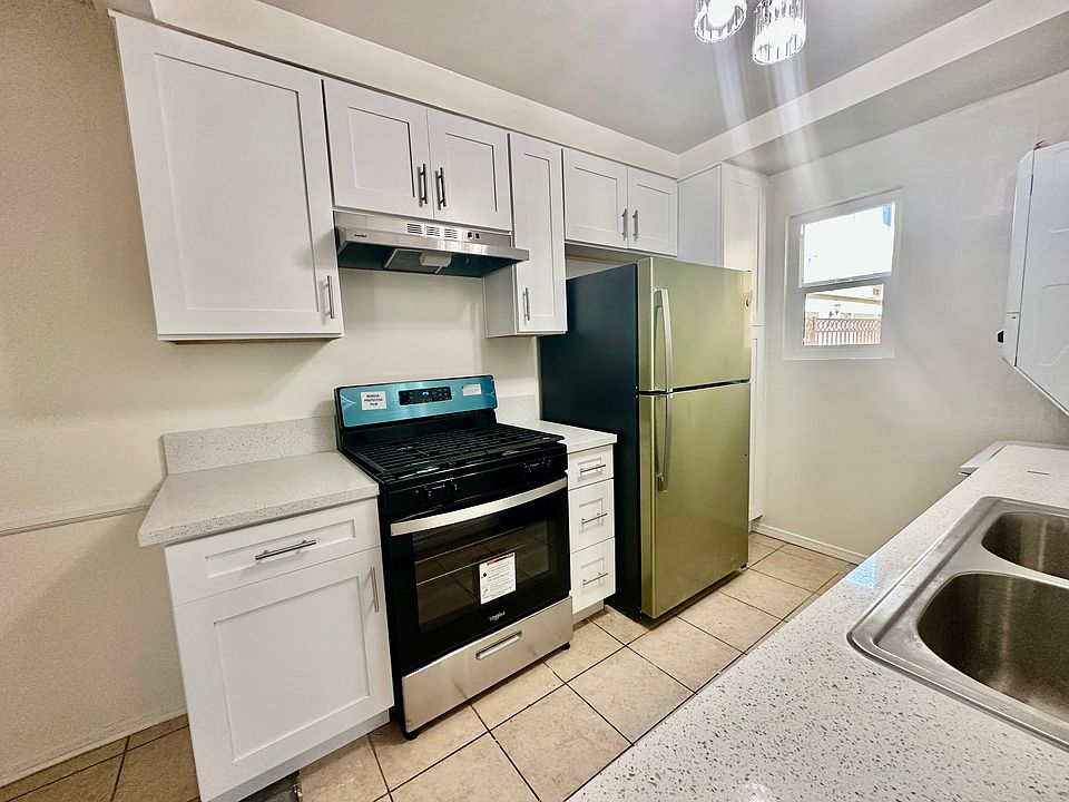 1st image of 7654 Fountain Ave #2A