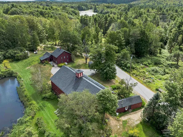 76 Nottingham Road, Deerfield, NH 03037