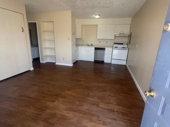 300-304 St. Anne, 300-304 W Saint Anne Pl #304-C, Hobbs, NM 88240