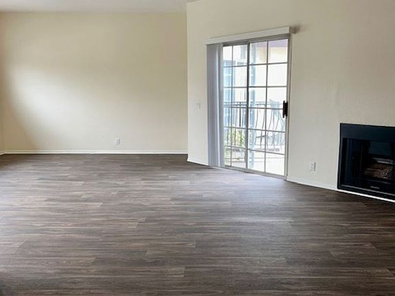 2nd image of 908 S Shenandoah St #262-204
