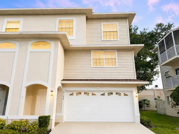 8198 Eagles Park Dr N, Saint Petersburg, FL 33709