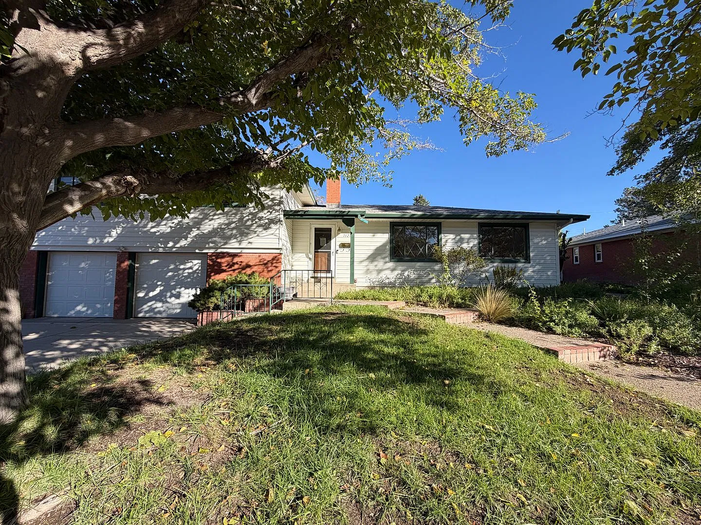 4 Bedroom Home Available Near Louisiana Blvd NE & Comanche Rd NE! — Photo 2