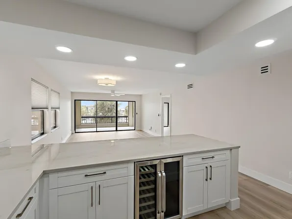 1030 Us Highway One #304, North Palm Beach, FL 33408