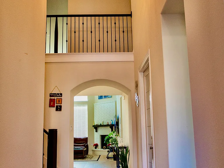 1725 Friendship Ln — Photo 15