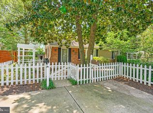 8000 Hamilton Ln, Alexandria, VA 22308