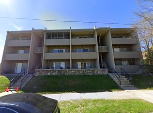 Casa Royale, Kansas City, MO 64111