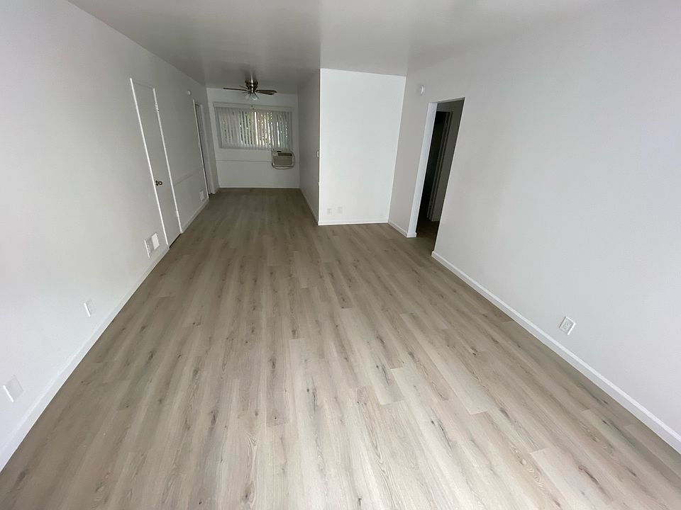 1st image of 6943 Whitsett Ave #217