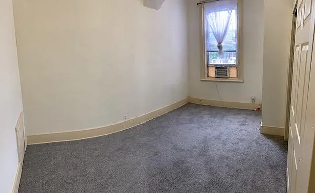 4021 Pine St #1 — Photo 3
