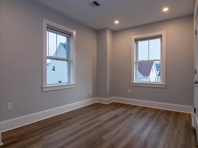80 N Beacon St #6 — Photo 5