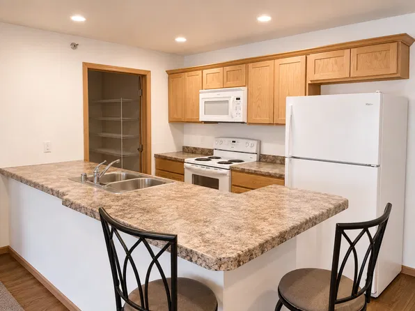 3634 Calvert Rd Floor 2, La Crosse, WI 54601