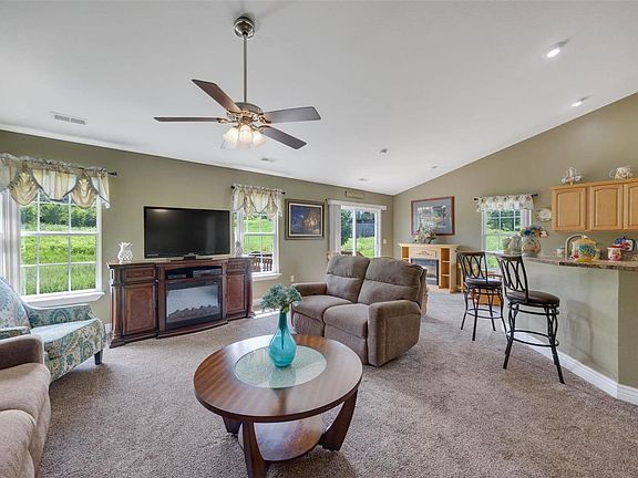 3rd image of 10023 S Marler Dr