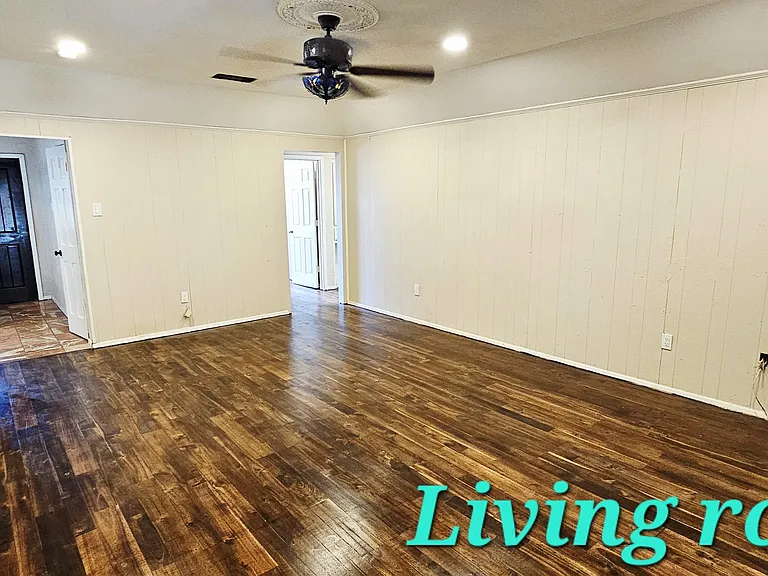 2213 Jimmydee Dr — Photo 27