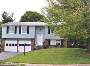 118 N Ithaca Ct, Sterling, VA 20164