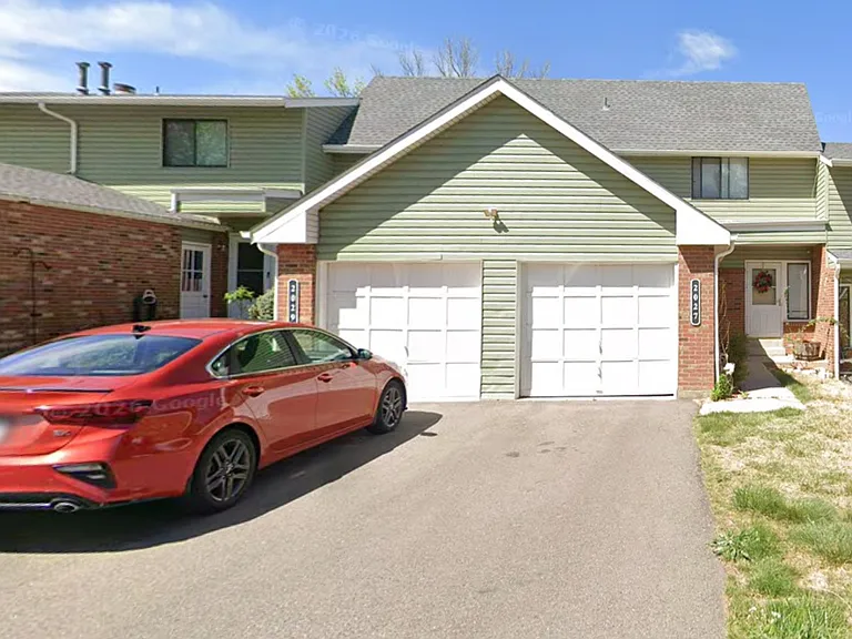 2033 Gyros Cir #166 — Photo 2