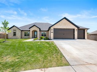 311 Bequette Ln, Centerton, AR 72719