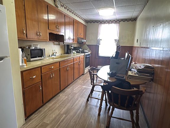 5th image of 7036 65th Street