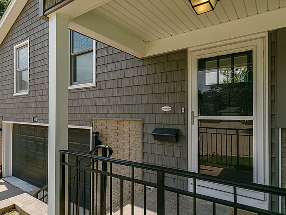 5th image of 101 24th Avenue Ct
