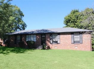 528 Paula Dr, Clarksville, TN