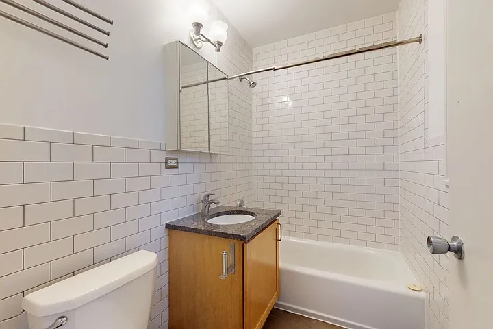 5400-5406 S. Maryland Avenue — Photo 7