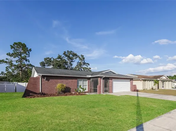 2216 Valleybrook Ave, Valrico, FL 33594