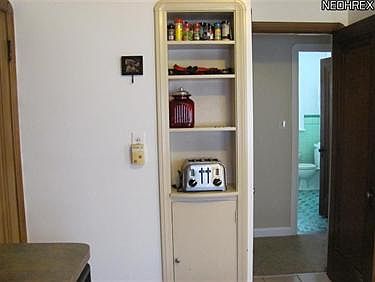 5th image of 15013 Athens Ave