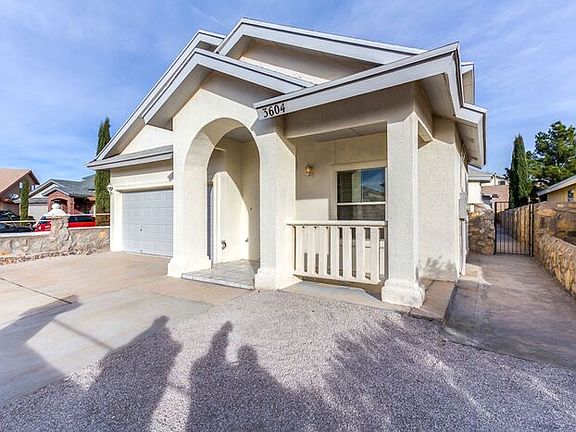 3rd image of 3604 Tierra Real Way