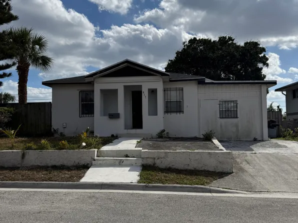917 W 7th St, Riviera Beach, FL 33404